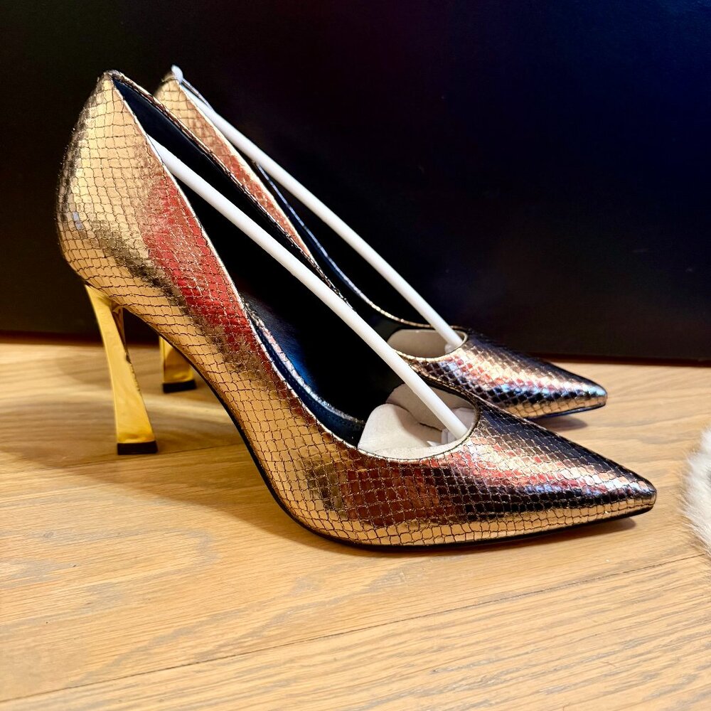 Marc Fisher Sassie4 Gold Snake Heels Size 8 • New In Box • Metallic Snake Print